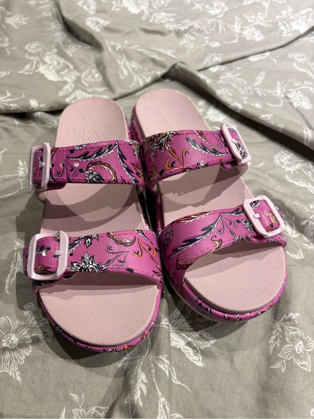 Dansko pink print sandals wedges 39 8